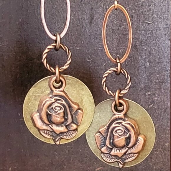Beautiful ROSE Coin Charm Earrings Copper Brass Lever Back Earwires Two Tone - Picture 2 of 9